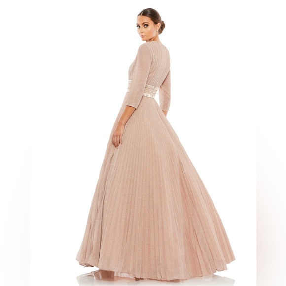 Mac Duggal | Shimmering Metallic Pleated Ballgown In Rose Gold Size 4 NEW #30700 - Picture 12 of 16